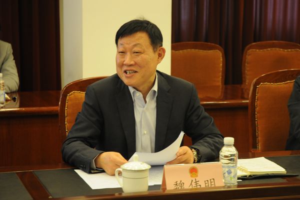 区委书记诸葛宇杰调研区人大常委会工作