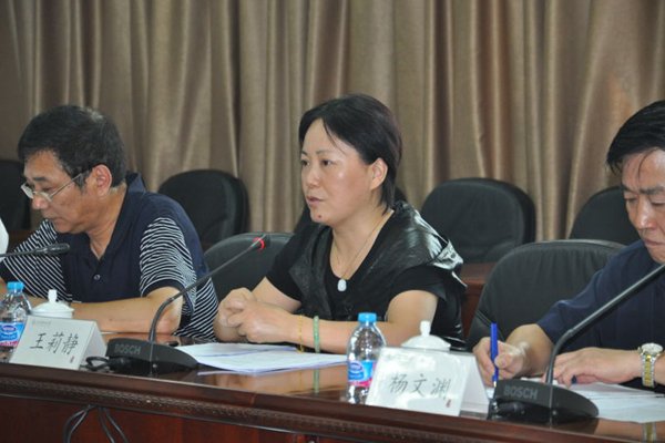 区人大常委会领导带队调研原独立选区单位换届选举准备工作情况